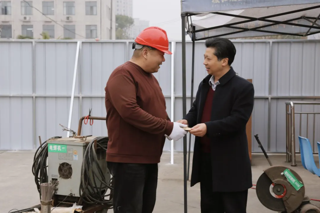 640 (2).webp.png 640 (2).webp.png