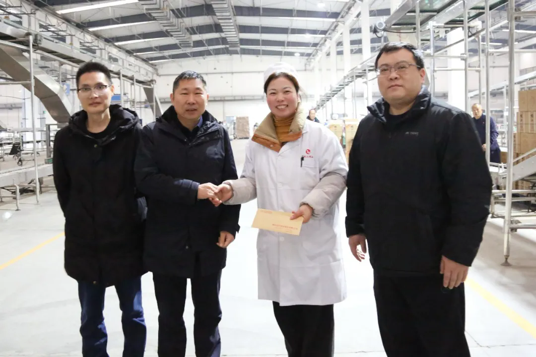 640.webp (1).png 640.webp (1).png